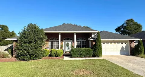 679 Shiloh Dr, Pensacola, FL 32503