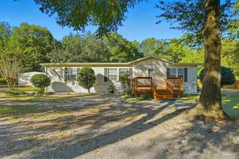 5305 Traci Dr, Milton, FL 32583 photo 2