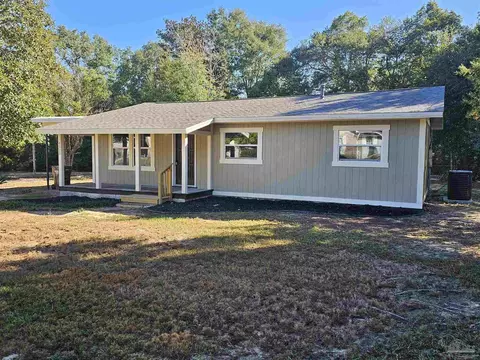4520 Struth Ln, Pace, FL 32571
