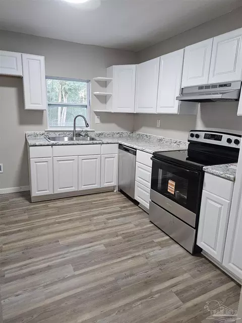 Kitchen - 4520 Struth Ln, Pace, FL 32571 photo 2 of 2