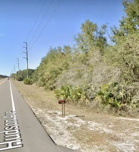 13947 Hudson Ave, Hudson, FL 34667