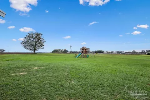 Exterior - 3366 Farrish Rd, Jay, FL 32565 photo 3 of 4