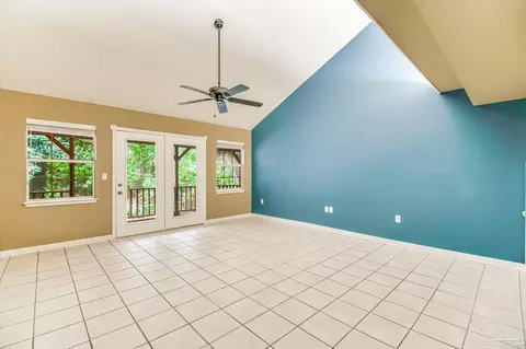 Living - 7619 Lakeside Dr, Milton, FL 32583 photo 11 of 11