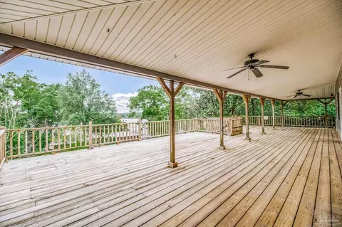 Exterior - 7619 Lakeside Dr, Milton, FL 32583 photo 9 of 20
