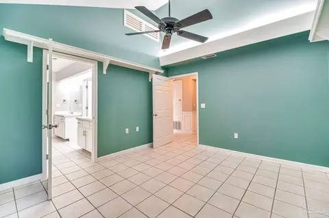 Bedroom - 7619 Lakeside Dr, Milton, FL 32583 photo 1 of 10