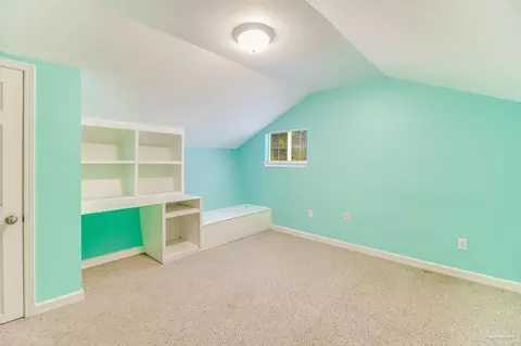 Bedroom - 7619 Lakeside Dr, Milton, FL 32583 photo 9 of 10