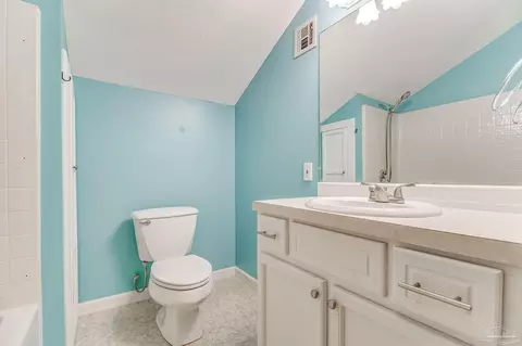 Bath - 7619 Lakeside Dr, Milton, FL 32583 photo 8 of 8