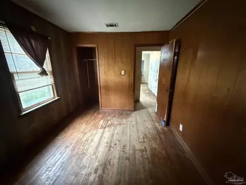 Bedroom - 4251 Garcon Point Rd, Milton, FL 32583 photo 1 of 2