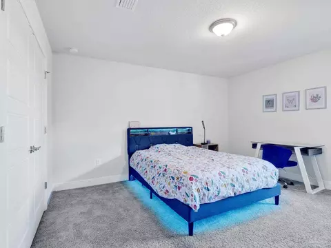 Bedroom - 5956 Parsonage Cir, Milton, FL 32570 photo 4 of 12