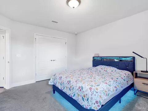 Bedroom - 5956 Parsonage Cir, Milton, FL 32570 photo 5 of 12