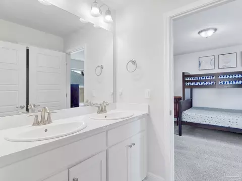Bath - 5956 Parsonage Cir, Milton, FL 32570 photo 1 of 6