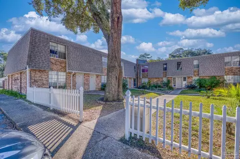 8101 Tippin Ave #D, Pensacola, FL 32514