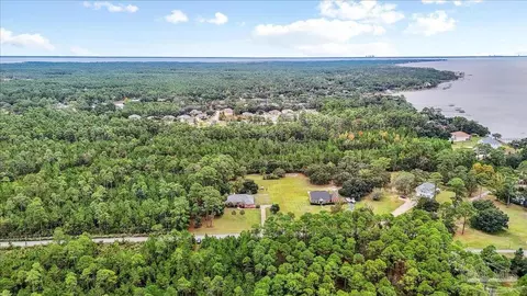 View/Area - 5557 Bay Meadows Dr, Milton, FL 32583 photo 2 of 3