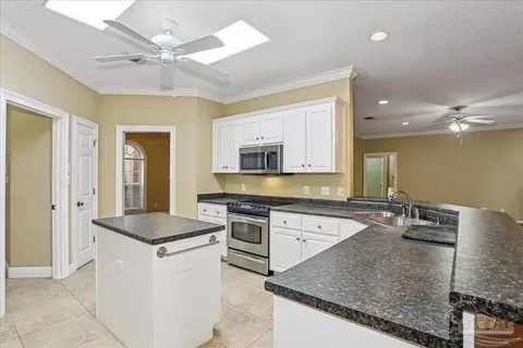 Kitchen - 5557 Bay Meadows Dr, Milton, FL 32583 photo 2 of 4