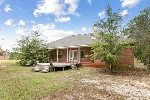 Exterior - 5557 Bay Meadows Dr, Milton, FL 32583 photo 4 of 6