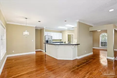 Living - 5557 Bay Meadows Dr, Milton, FL 32583 photo 7 of 7