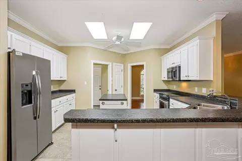 Kitchen - 5557 Bay Meadows Dr, Milton, FL 32583 photo 1 of 4