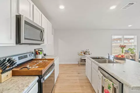Kitchen - 5252 Peach Dr, Pace, FL 32571 photo 2 of 2