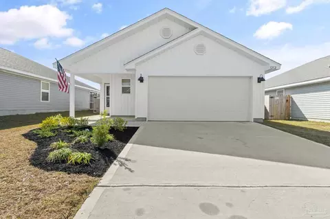 Exterior - 5252 Peach Dr, Pace, FL 32571 photo 6 of 7