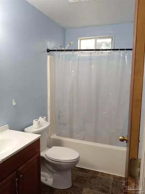 Bath - 5721 Pine Dr, Milton, FL 32583 photo 1 of 1