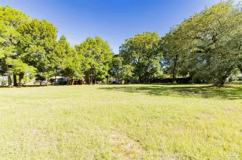 3570 N 12th Ave, Pensacola, FL 32503