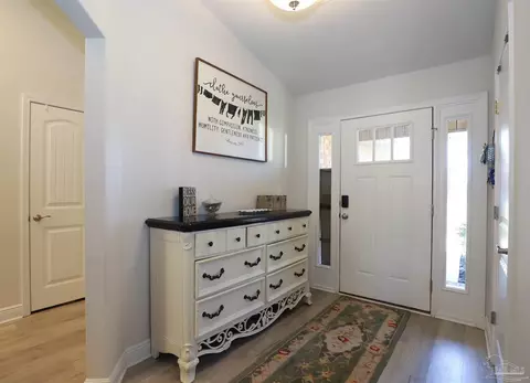 Entry Way - 6117 Parsonage Cir, Milton, FL 32570 photo 1 of 3