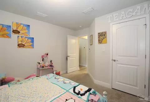 Bedroom - 6117 Parsonage Cir, Milton, FL 32570 photo 8 of 8