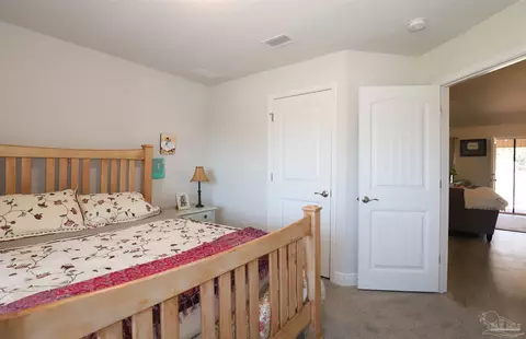 Bedroom - 6117 Parsonage Cir, Milton, FL 32570 photo 5 of 8