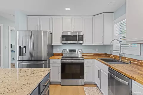 8494 Olympia Rd, Pensacola, FL 32514