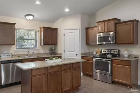 Kitchen - 5607 Cane Syrup Cir, Pace, FL 32571 photo 2 of 2