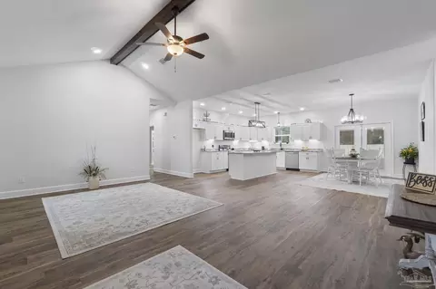 Entry Way - 6879 Joyce Dr, Milton, FL 32570 photo 2 of 5