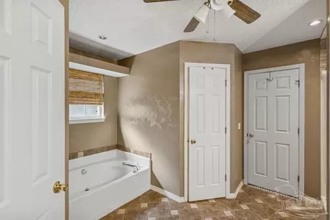 4400 Amberwood Cir, Pace, FL 32571 photo 18