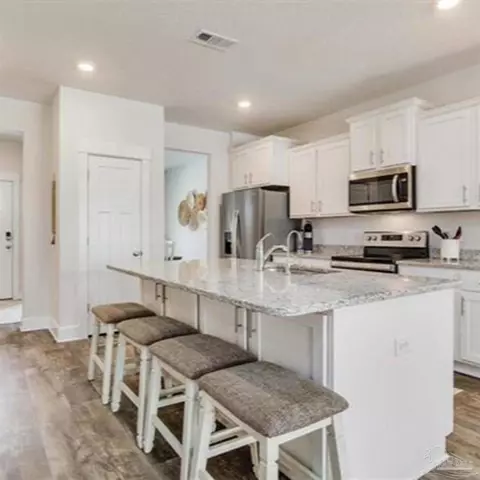 14330 Gardenglen Dr, Pensacola, FL 32507