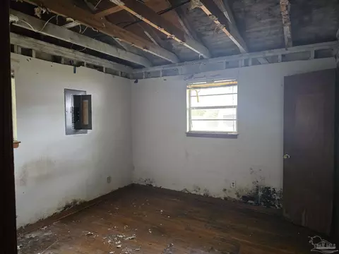 Bedroom - 746 Tate Rd, Cantonment, FL 32533 photo 3 of 5