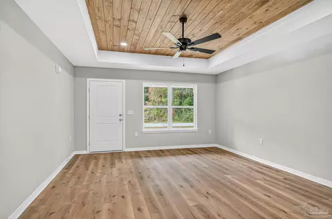 2944 N 25th Ave, Milton, FL 32583 photo 4
