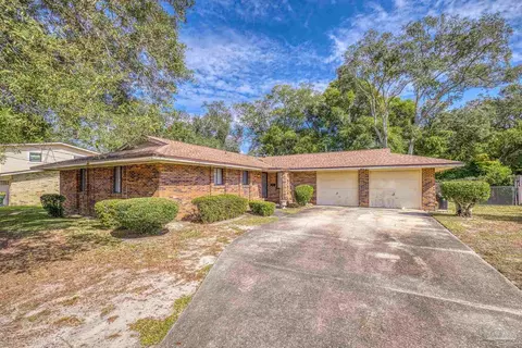 261 Briarwood Cir, Fort Walton Beach, FL 32548