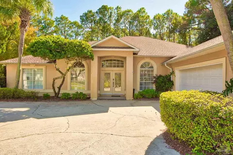 1284 Point East Cir, Gulf Breeze, FL 32563
