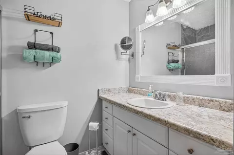 Bath - 5898 Cedar Tree Dr, Milton, FL 32570 photo 2 of 7