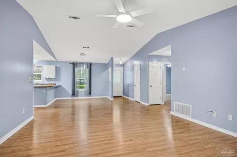 Living - 5898 Cedar Tree Dr, Milton, FL 32570 photo 5 of 7