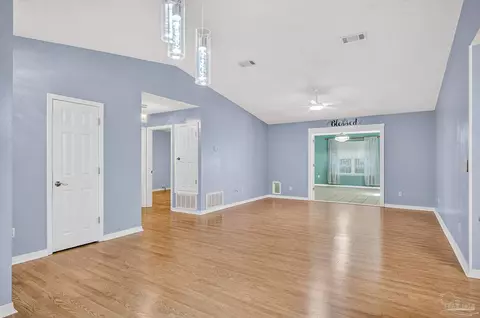 Living - 5898 Cedar Tree Dr, Milton, FL 32570 photo 6 of 7