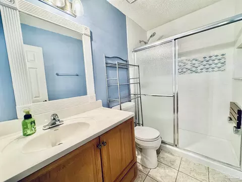 Bath - 5898 Cedar Tree Dr, Milton, FL 32570 photo 4 of 7