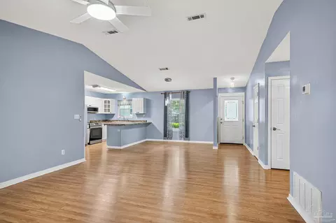 Living - 5898 Cedar Tree Dr, Milton, FL 32570 photo 4 of 7