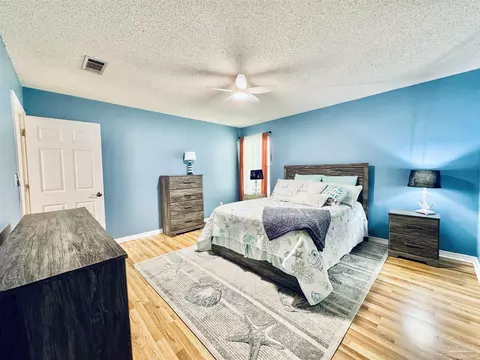 Bedroom - 5898 Cedar Tree Dr, Milton, FL 32570 photo 1 of 9