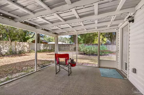 Exterior - 5898 Cedar Tree Dr, Milton, FL 32570 photo 5 of 8
