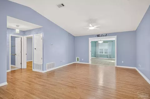 Living - 5898 Cedar Tree Dr, Milton, FL 32570 photo 2 of 7