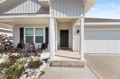 Exterior - 4352 White Birch Ct, Pace, FL 32571 photo 2 of 5