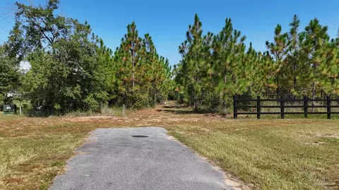 2597 Creek Chase Trl, Pace, FL 32571 photo 3