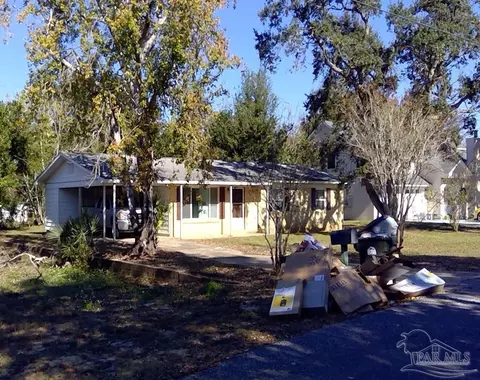 11212 Seaglade Dr, Pensacola, FL 32507