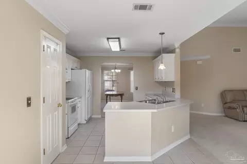 Kitchen - 4825 Broadleaf Dr, Pace, FL 32571 photo 5 of 5