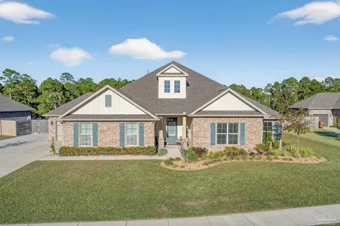 1346 Lombardy Dr, Gulf Breeze, FL 32563